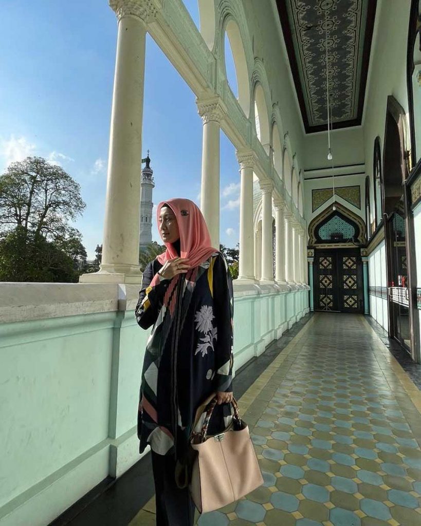 gaya desy ratnasari